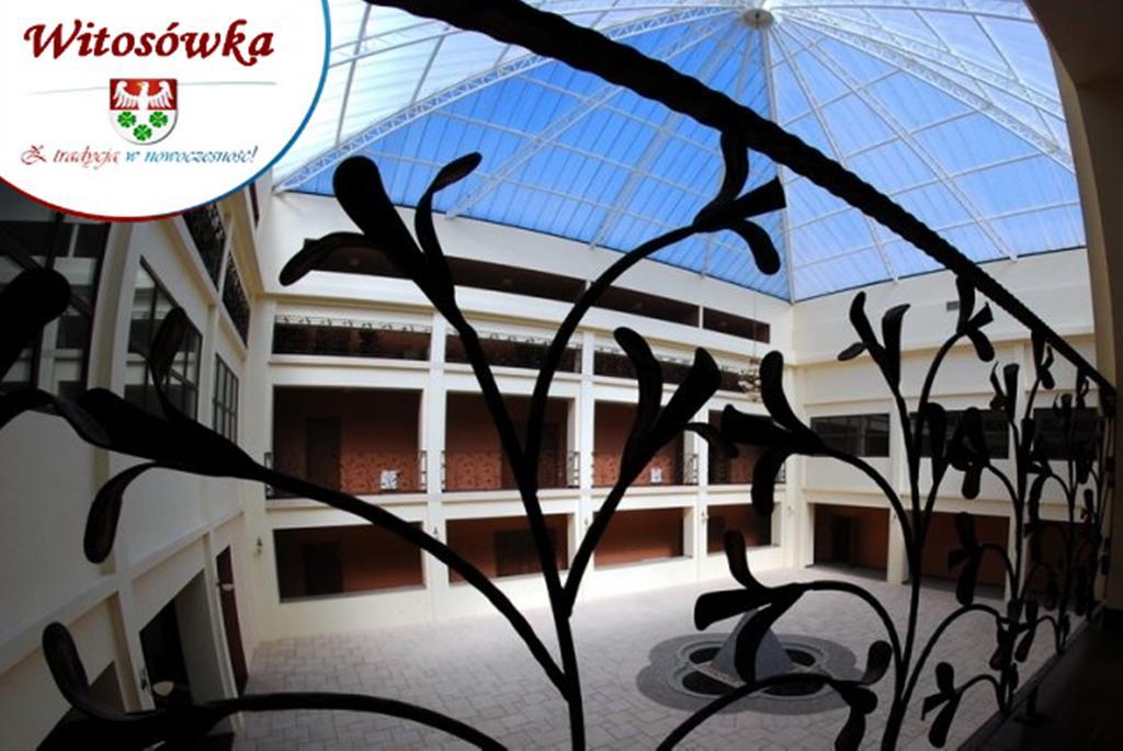Pokoje Goscinne W Centrum Kultury Wsi Polskiej Wierzchoslawice Bagian luar foto